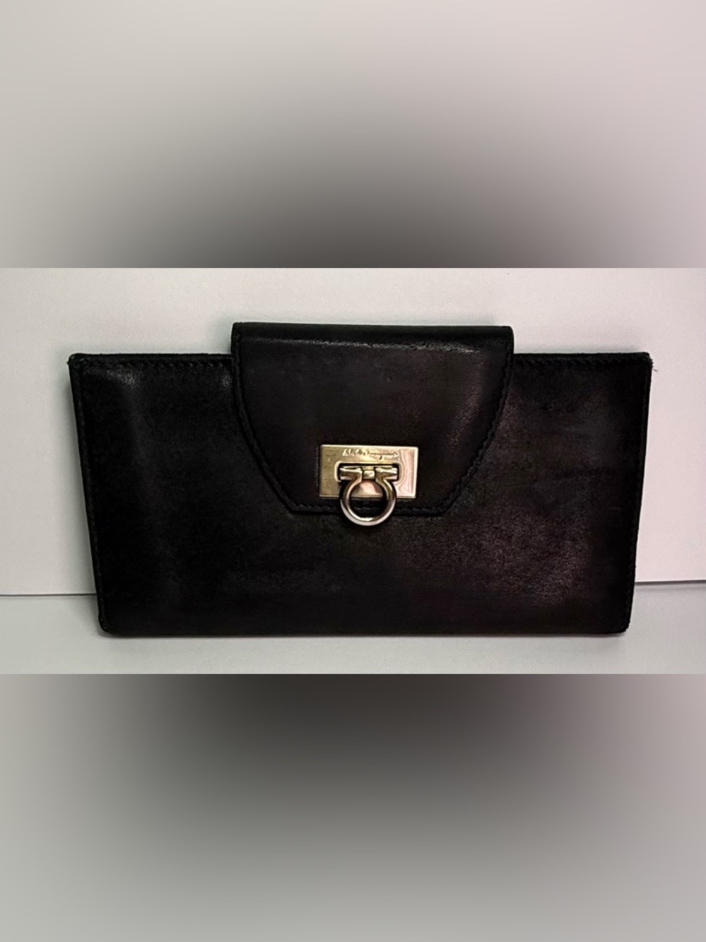 Salvatore Ferragamo Gancini Black Leather Continental Wallet COA